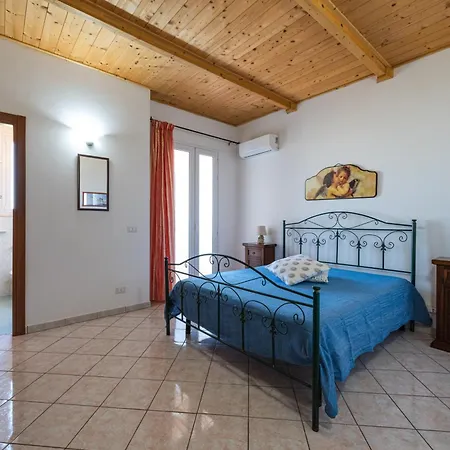 Holiday home Angeli Nel Salento Cocumola